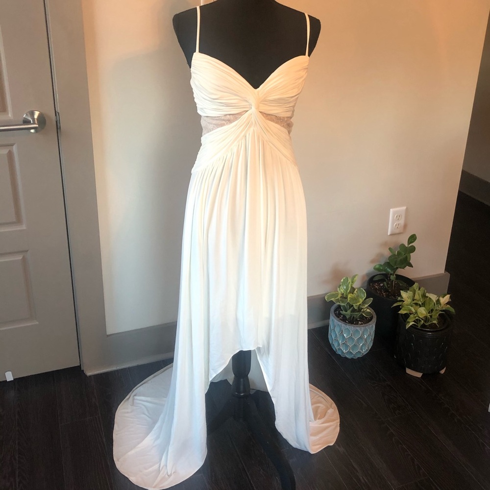 BCBG “sophia” white/marshmallow Dress size 8